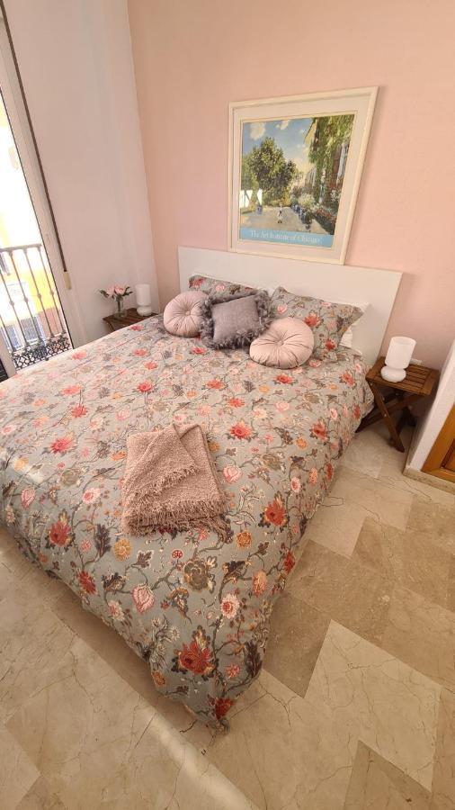 Penthouse With Solarium In The Center Of Malaga-Atico Con Solarium En El Centro De Malaga Appartement Buitenkant foto