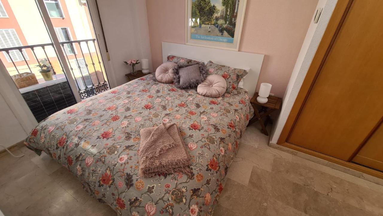 Penthouse With Solarium In The Center Of Malaga-Atico Con Solarium En El Centro De Malaga Appartement Buitenkant foto